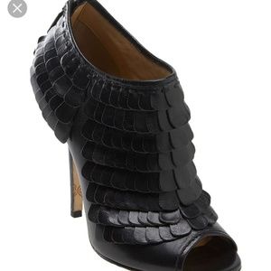 L.A.M.B 'Camden' scalloped booties